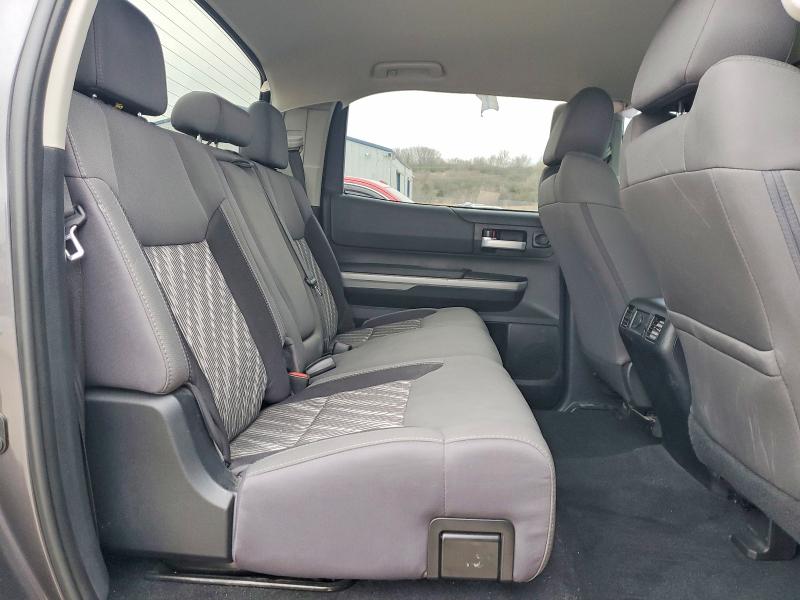 49564336 :رقم المزاد ، 5TFDY5F19KX804993 vin ، 2019 Toyota Tundra مزاد بيع