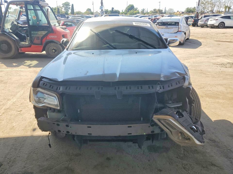 2011 Chrysler 300 მანქანა იყიდება აუქციონზე, vin: 2C3CA5CG9BH557945, აუქციონის ნომერი: 48682896