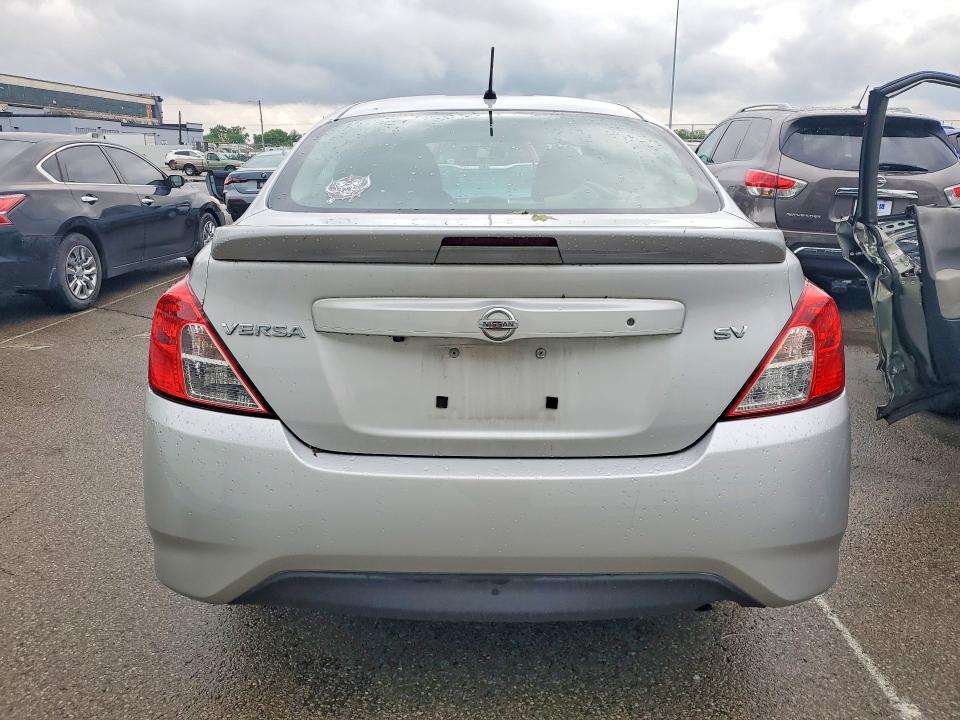 51275676 :رقم المزاد ، 3N1CN7AP0KL842249 vin ، 2019 Nissan Versa مزاد بيع