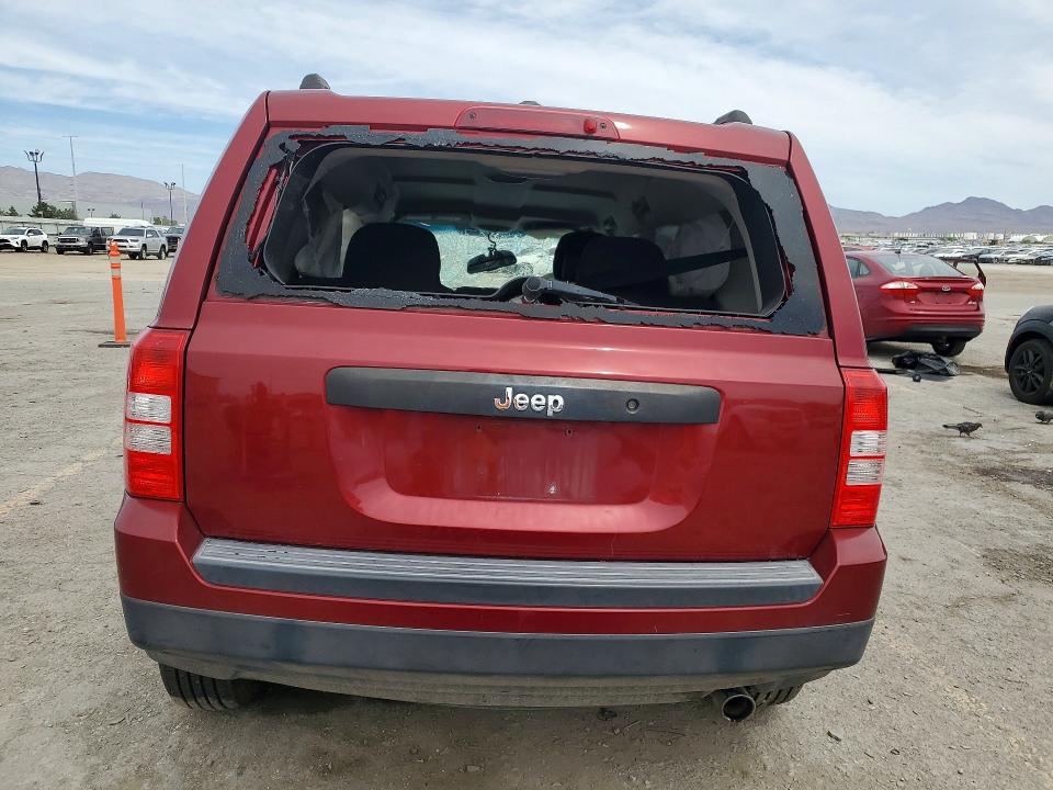 50118376 :رقم المزاد ، 1C4NJPBA3GD641972 vin ، 2016 Jeep Patriot مزاد بيع