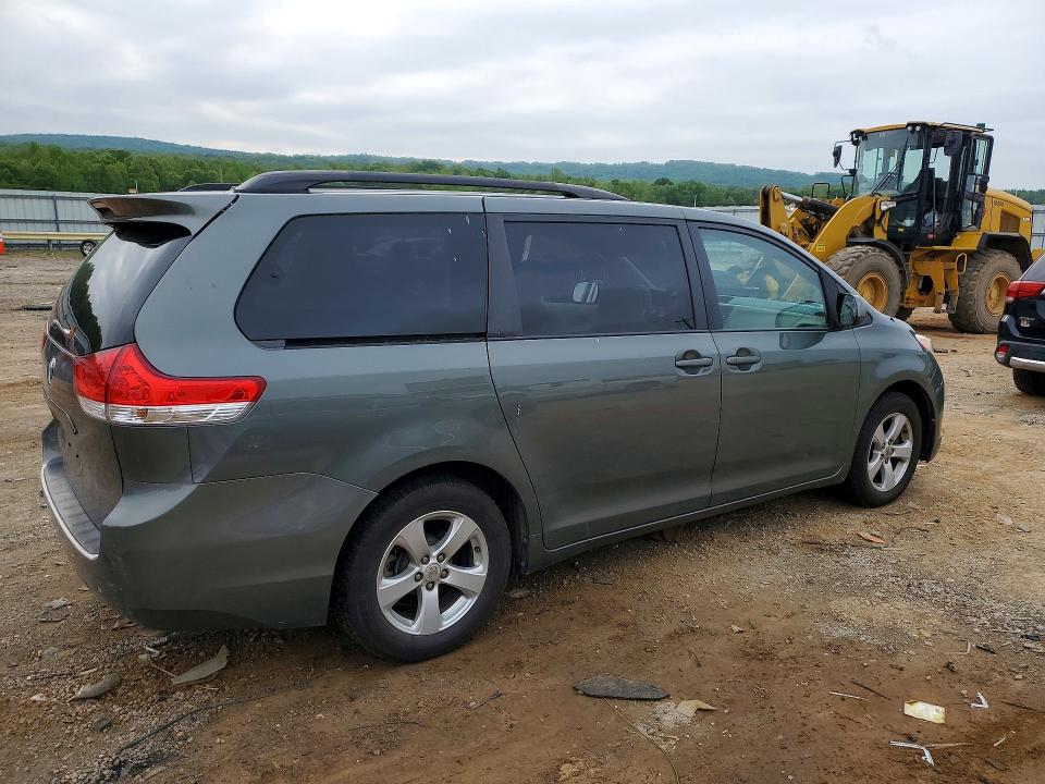 Продаж на аукціоні авто 2014 Toyota Sienna, vin: 5TDKK3DC2ES476330, номер лоту: 51589756