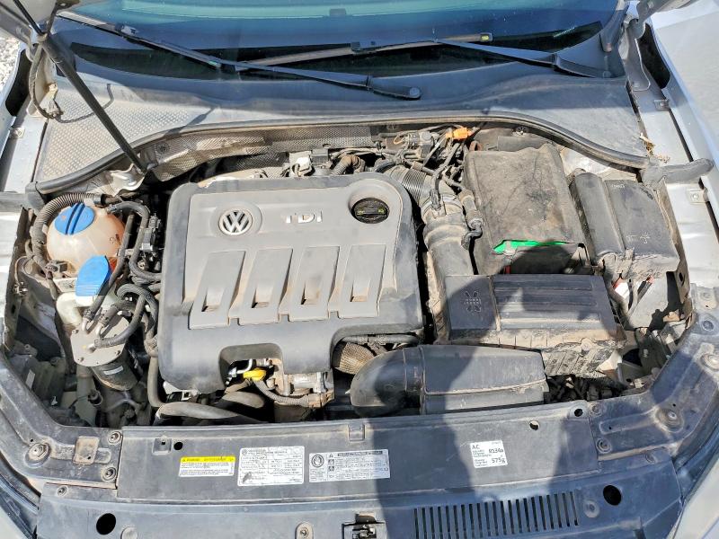 48672156 :رقم المزاد ، 1VWBN7A30EC069446 vin ، 2014 Volkswagen Passat مزاد بيع