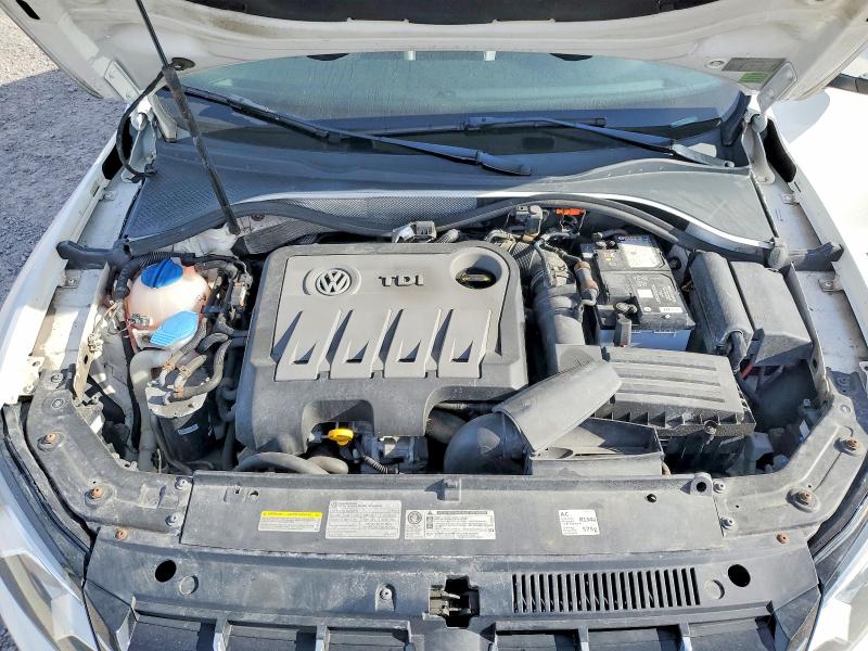 51276116 :رقم المزاد ، 1VWBN7A38EC078881 vin ، 2014 Volkswagen Passat مزاد بيع