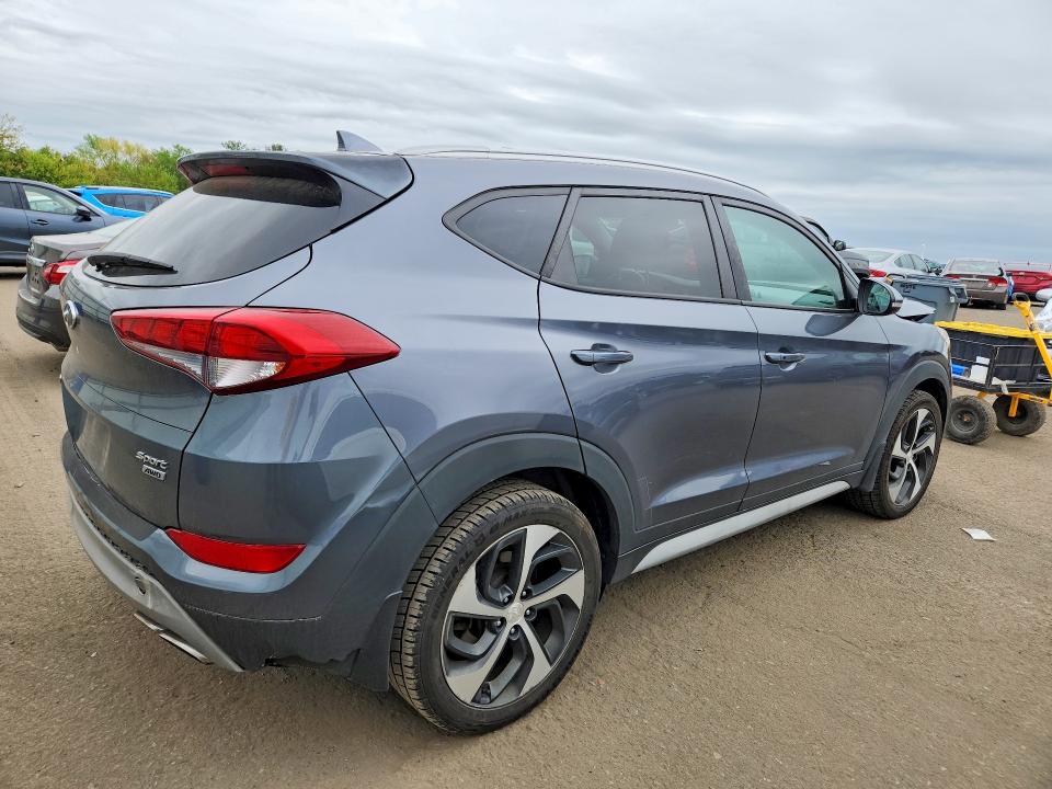 51875596 :رقم المزاد ، KM8J3CAL7JU758932 vin ، 2018 Hyundai Tucson مزاد بيع