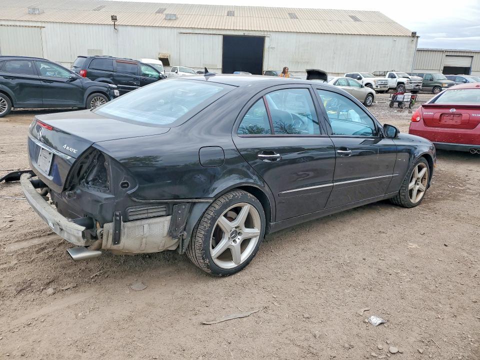 51010296 :رقم المزاد ، WDBUF87X17X223729 vin ، 2007 Mercedes-benz E مزاد بيع