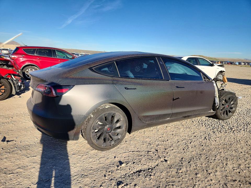 48678816 :رقم المزاد ، 5YJ3E1EB1NF195291 vin ، 2022 Tesla Model 3 مزاد بيع