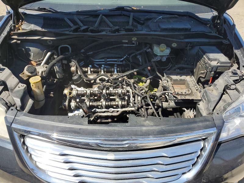 2014 Chrysler Town & Country მანქანა იყიდება აუქციონზე, vin: 2C4RC1CG0ER108743, აუქციონის ნომერი: 49038476