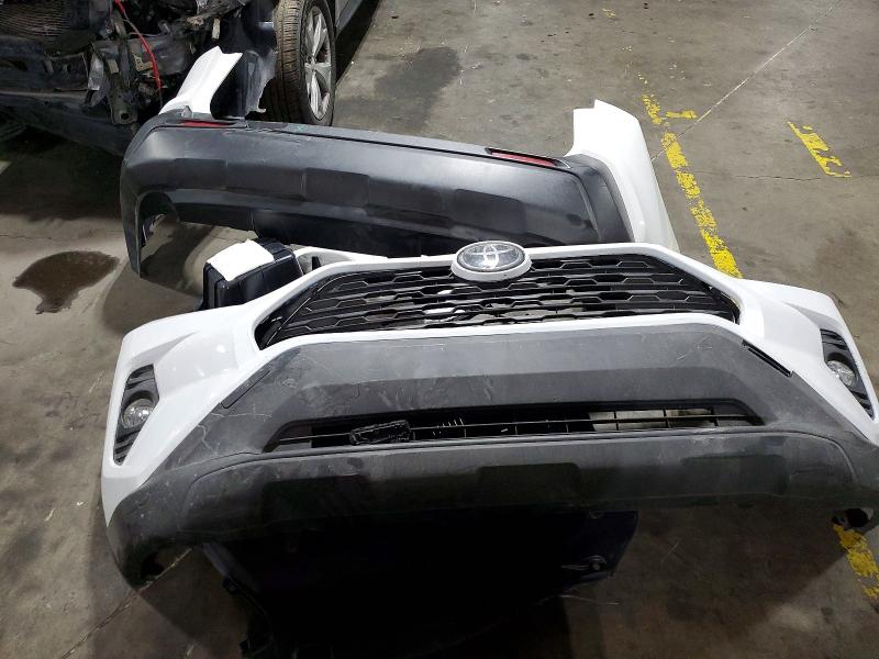 Продажа на аукционе авто 2019 Toyota Rav4, vin: JTMP1RFV5KD017696, номер лота: 51895526