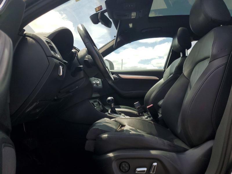 49468056 :رقم المزاد ، WA1BCCFS2JR015181 vin ، 2018 Audi Q3 مزاد بيع