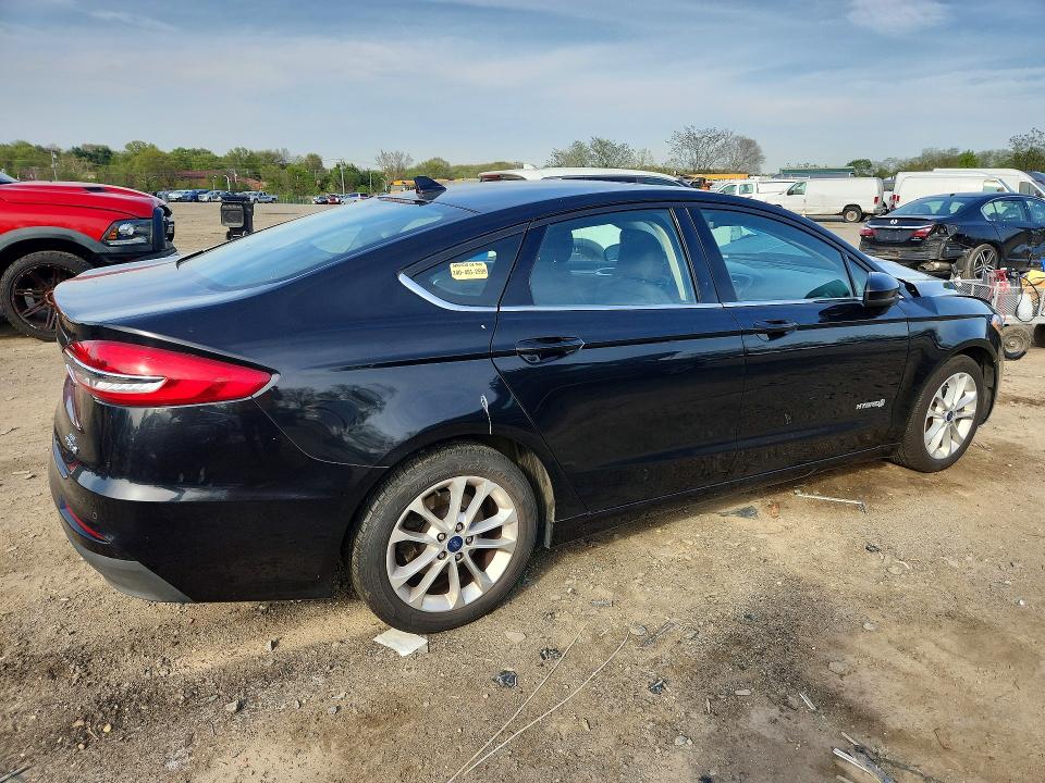 2019 Ford Fusion მანქანა იყიდება აუქციონზე, vin: 3FA6P0LU1KR157405, აუქციონის ნომერი: 50083656
