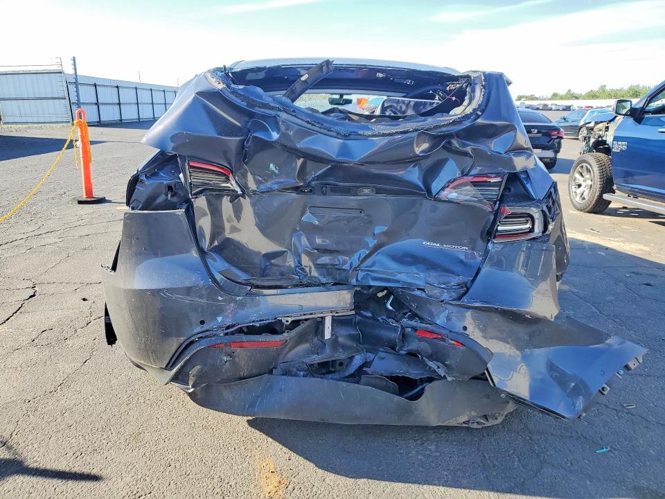 Продажа на аукционе авто 2022 Tesla Model Y, vin: 7SAYGDEF5NF451729, номер лота: 49876766