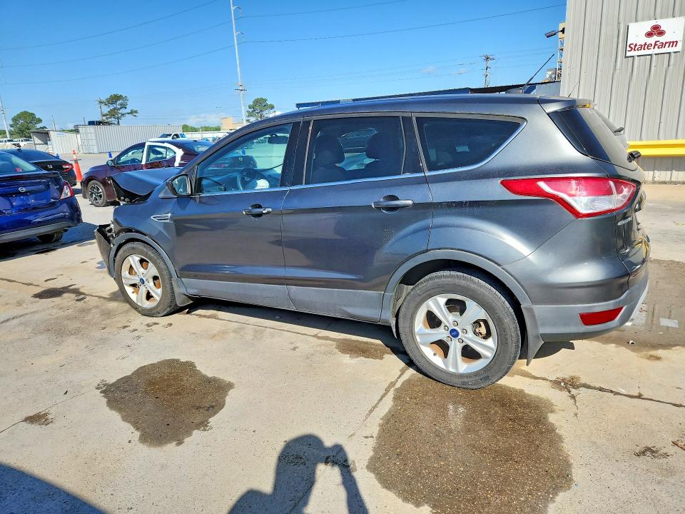 2015 Ford Escape მანქანა იყიდება აუქციონზე, vin: 1FMCU0G70FUA49264, აუქციონის ნომერი: 50163866