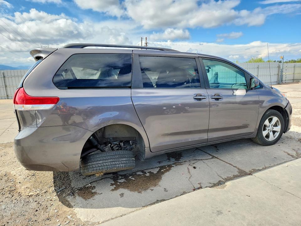 Aukcja sprzedaży 2014 Toyota Sienna, vin: 5TDKK3DC7ES500444, numer aukcji: 51837396