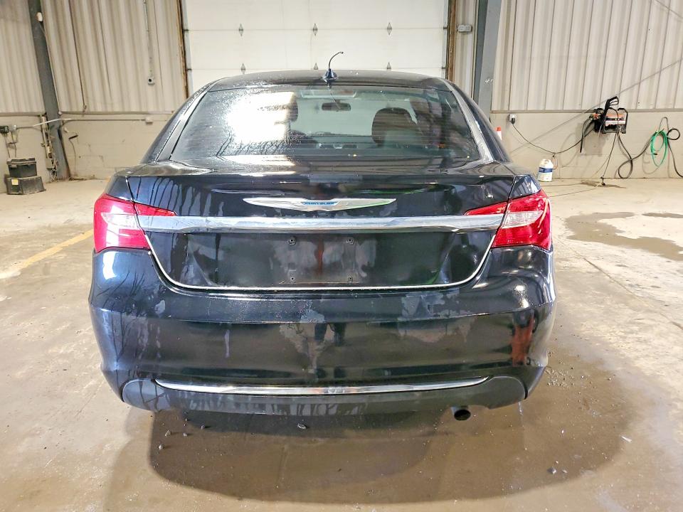 Auction sale of the 2011 Chrysler 200, vin: 1C3BC1FB9BN585962, lot number: 49960216