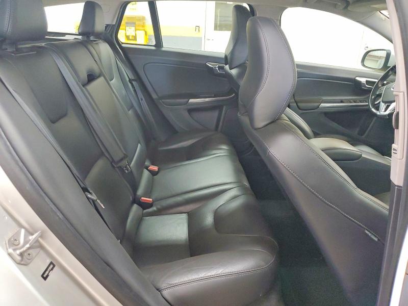 Продажа на аукционе авто 2015 Volvo V60, vin: YV140MEK1F1255062, номер лота: 49889486