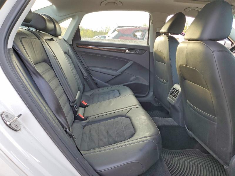 Продажа на аукционе авто 2015 Volkswagen Passat, vin: 1VWCT7A31FC062940, номер лота: 51328086
