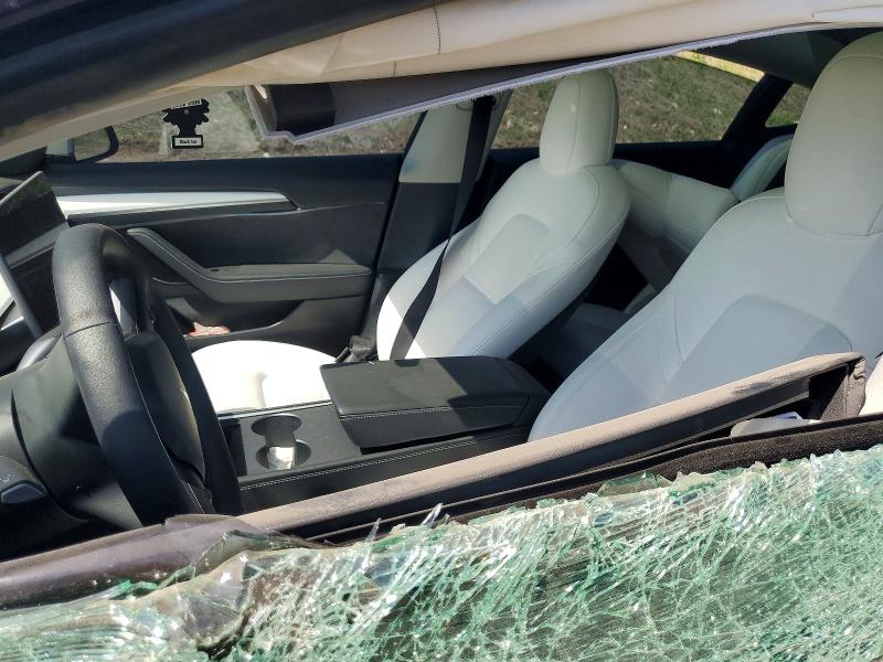 50885526 :رقم المزاد ، 5YJ3E1EB0NF337159 vin ، 2022 Tesla Model 3 مزاد بيع