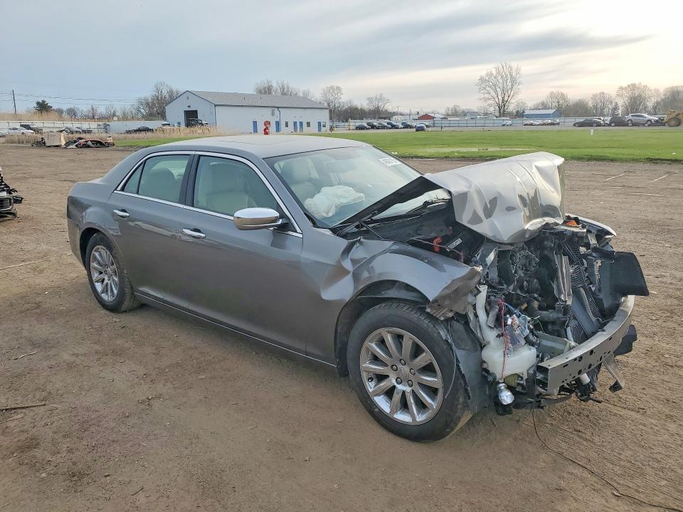49431156 :رقم المزاد ، 2C3CA5CG1BH538192 vin ، 2011 Chrysler 300 مزاد بيع