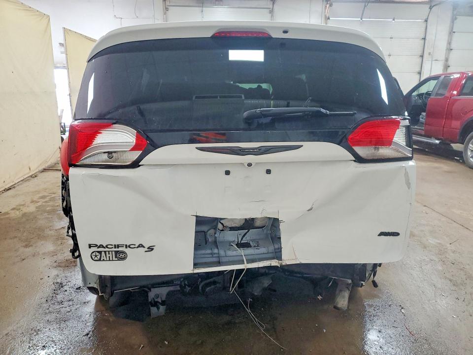 50272766 :رقم المزاد ، 2C4RC3BG0LR273847 vin ، 2020 Chrysler Pacifica مزاد بيع