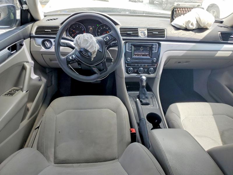 51955476 :رقم المزاد ، 1VWAT7A3XGC053260 vin ، 2016 Volkswagen Passat مزاد بيع