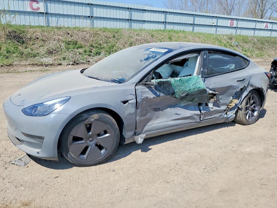 50885526 :رقم المزاد ، 5YJ3E1EB0NF337159 vin ، 2022 Tesla Model 3 مزاد بيع