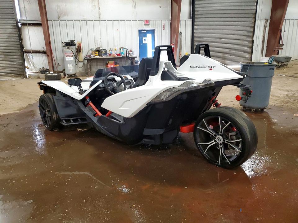 48973236 :رقم المزاد ، 57XAAPFA6G7113616 vin ، 2016 Polaris Slingshot مزاد بيع
