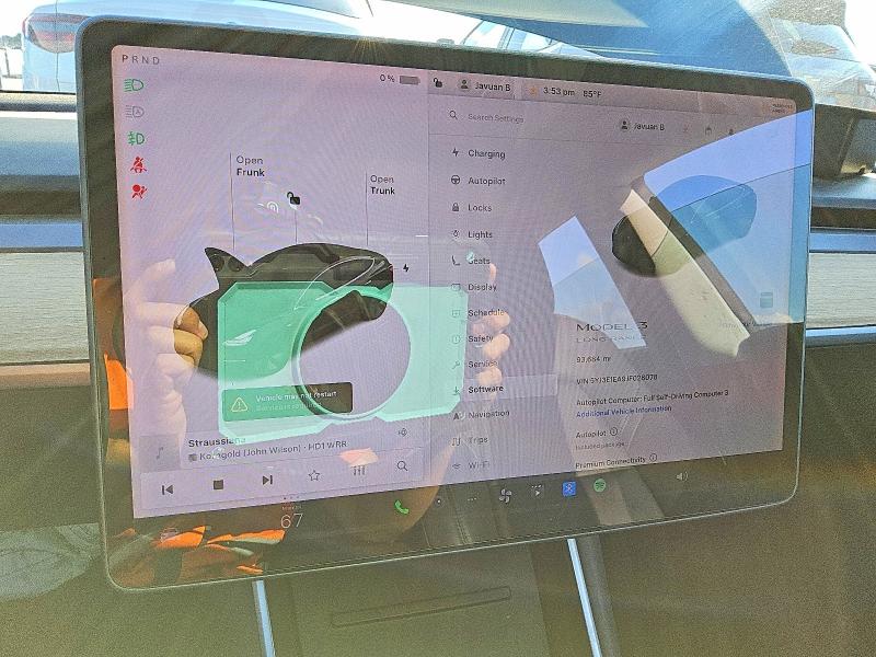 48601476 :رقم المزاد ، 5YJ3E1EA9JF028078 vin ، 2018 Tesla Model 3 مزاد بيع
