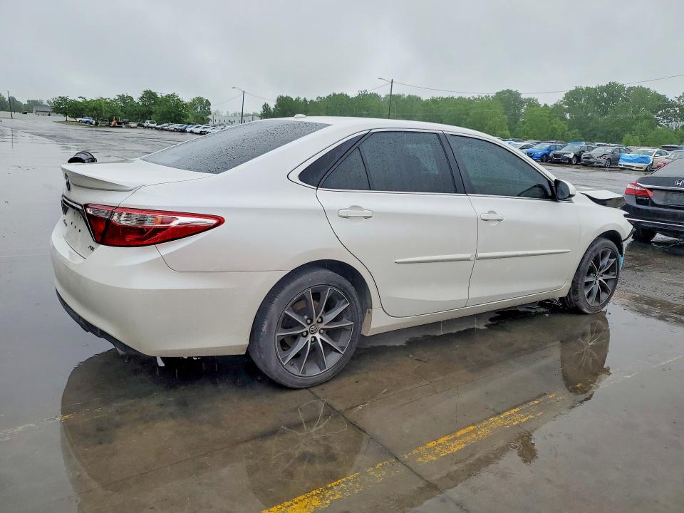 Продаж на аукціоні авто 2015 Toyota Camry, vin: 4T1BF1FK4FU998267, номер лоту: 51666216