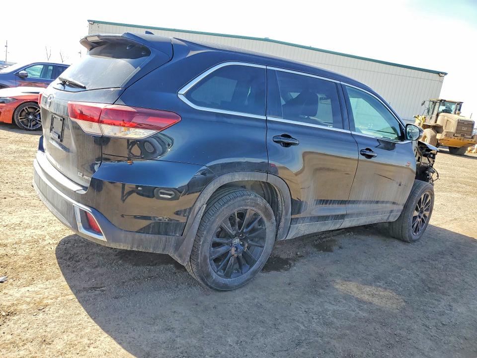 Продажа на аукционе авто 2019 Toyota Highlander, vin: 5TDJZRFH0KS574061, номер лота: 49246946