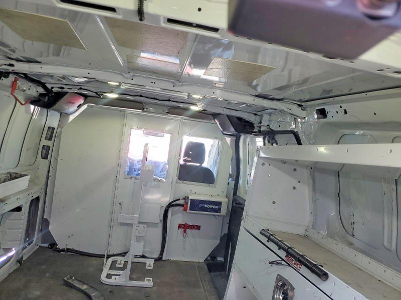 53584666 :رقم المزاد ، 1FTYE1ZM9HKB39799 vin ، 2017 Ford Transit مزاد بيع