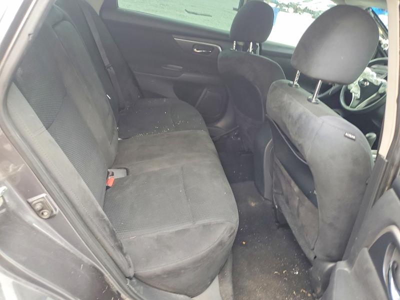 2015 Nissan Altima მანქანა იყიდება აუქციონზე, vin: 1N4AL3AP3FN324439, აუქციონის ნომერი: 51535646