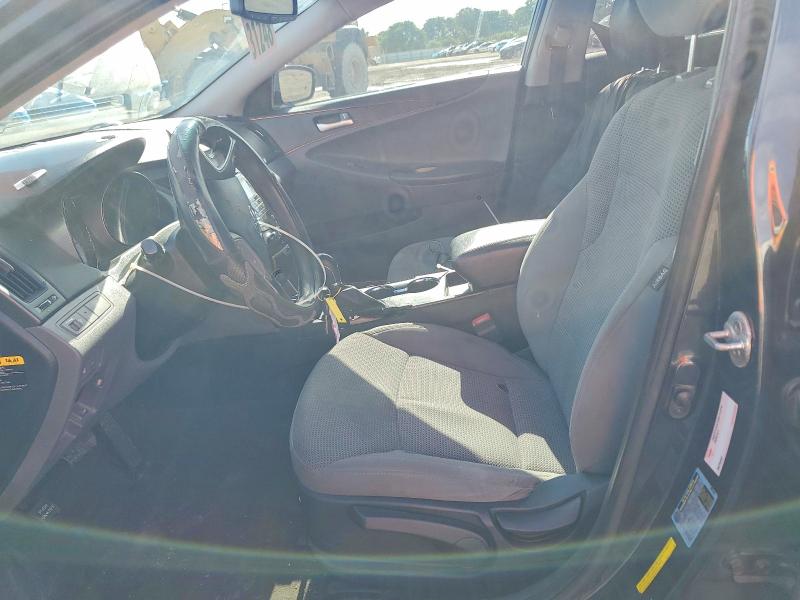 2013 Hyundai Accent მანქანა იყიდება აუქციონზე, vin: 5NPEB4AC1DH688521, აუქციონის ნომერი: 49094416