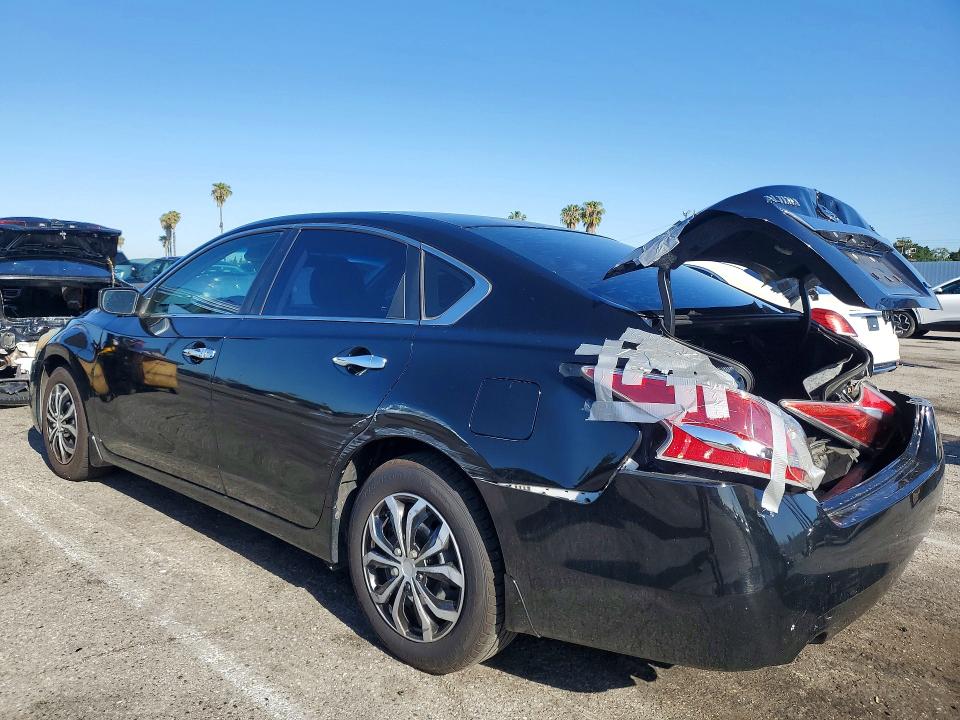 2014 Nissan Altima მანქანა იყიდება აუქციონზე, vin: 1N4AL3AP4EN379710, აუქციონის ნომერი: 49326476