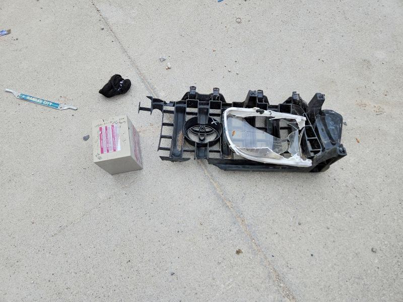 2001 Toyota Tacoma მანქანა იყიდება აუქციონზე, vin: 5TEWM72N51Z749247, აუქციონის ნომერი: 51176796