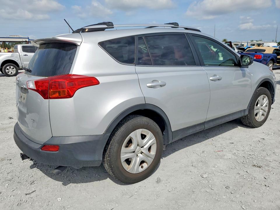 48101106 :رقم المزاد ، JTMZFREV8FJ052848 vin ، 2015 Toyota Rav4 مزاد بيع