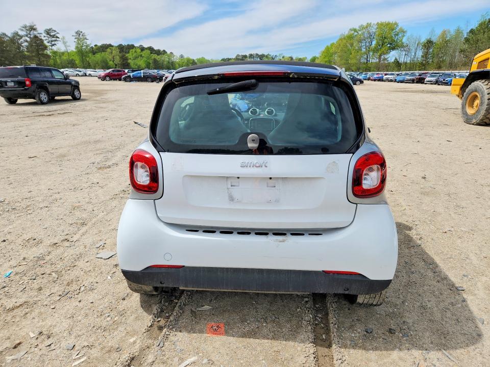 Продаж на аукціоні авто 2017 Smart Fortwo, vin: WMEFJ5DAXHK170908, номер лоту: 48474716