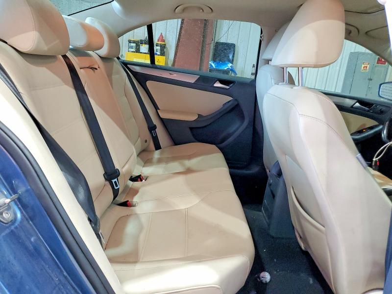 50898516 :رقم المزاد ، 3VWDB7AJ3JM221664 vin ، 2018 Volkswagen Jetta مزاد بيع