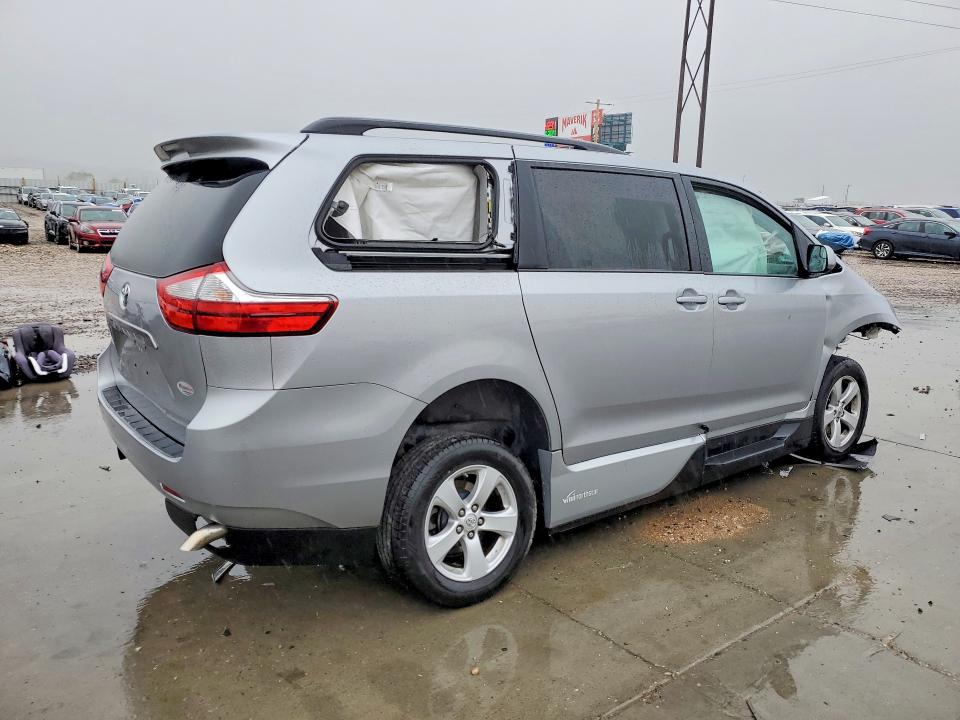 Auction sale of the 2015 Toyota Sienna, vin: 5TDKK3DC4FS579296, lot number: 51454046