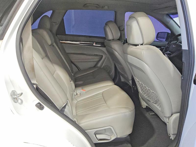 Продаж на аукціоні авто 2015 Kia Sorento, vin: 5XYKW4A70FG613250, номер лоту: 49050686