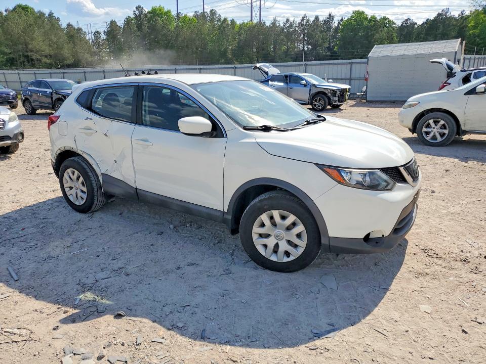 48893816 :رقم المزاد ، JN1BJ1CPXJW181985 vin ، 2018 Nissan Rogue Sport مزاد بيع