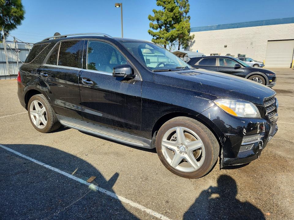 Продажа на аукционе авто 2015 Mercedes-benz Ml, vin: 4JGDA5JBXFA591206, номер лота: 48968326