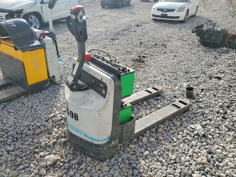 49903646 :رقم المزاد ، 2W169322245 vin ، 2016 Unicariers Forklift مزاد بيع