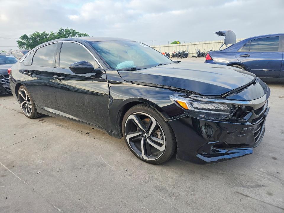 48711186 :رقم المزاد ، 1HGCV1F31NA063827 vin ، 2022 Honda Accord مزاد بيع