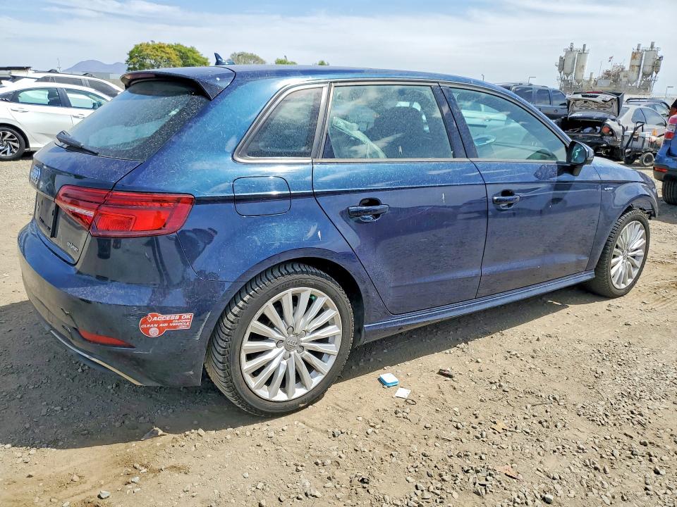Aukcja sprzedaży 2017 Audi A3, vin: WAUUPBFF1HA092744, numer aukcji: 48279846