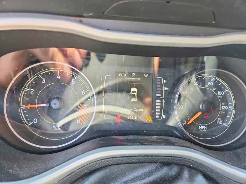 2015 Jeep Cherokee მანქანა იყიდება აუქციონზე, vin: 1C4PJMCS2FW692543, აუქციონის ნომერი: 49591576