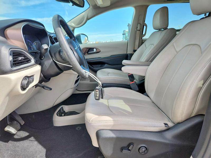 Продаж на аукціоні авто 2017 Chrysler Pacifica, vin: 2C4RC1DGXHR550741, номер лоту: 48915456