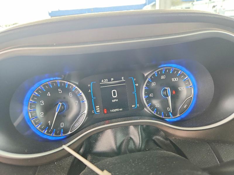 49021116 :رقم المزاد ، 2C4RC1BG7HR744582 vin ، 2017 Chrysler Pacifica مزاد بيع