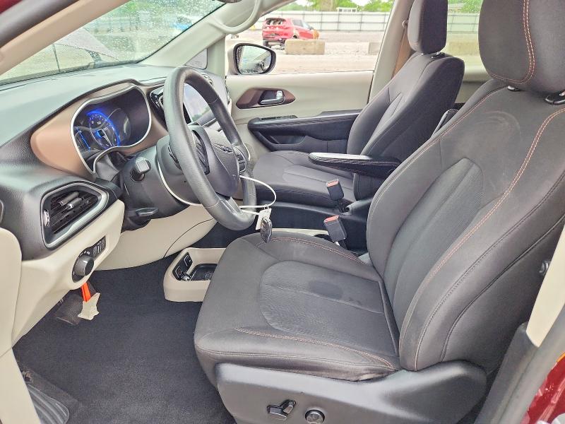 51014176 :رقم المزاد ، 2C4RC1DG5HR521857 vin ، 2017 Chrysler Pacifica مزاد بيع