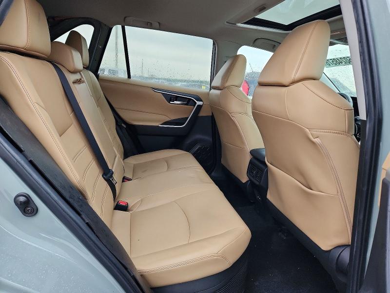 Продажа на аукционе авто 2022 Toyota Rav4, vin: 4T3B6RFV4NU090920, номер лота: 50248576