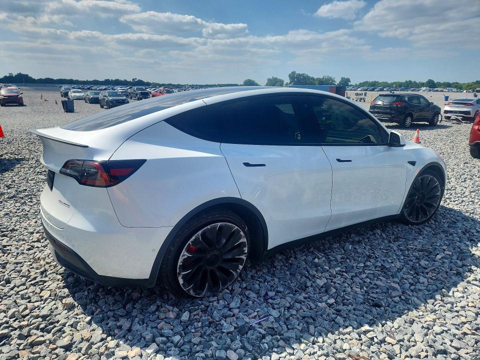 2022 Tesla Model Y მანქანა იყიდება აუქციონზე, vin: 7SAYGDEF2NF452501, აუქციონის ნომერი: 49664956